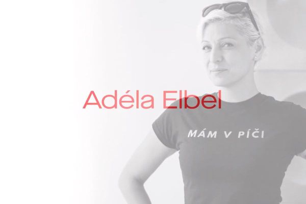 O menstruaci s Adélou Elbel: Celej svět by se měl řídit naším cyklem