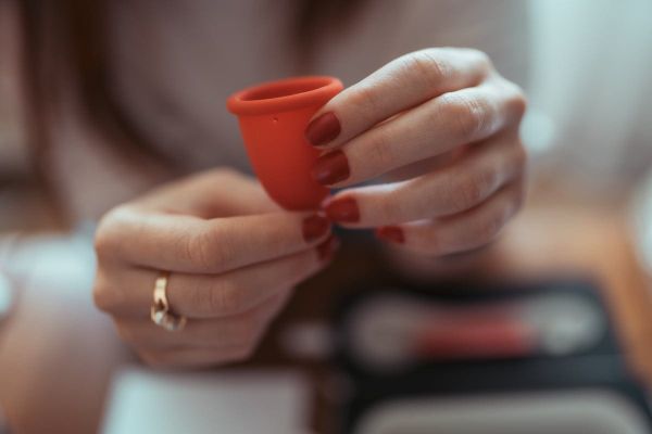 První prototypy anatomického menstruačního kalíšku Whoop-de-doo během testování v reálném provozu u vybraných testerek.