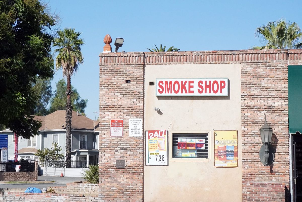 City Council Approves Emergency Moratorium on New Smoke Shop Permits