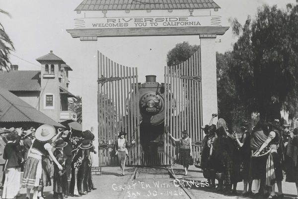 Greet ‘Em with Oranges: Riverside’s Bold Welcome to the West