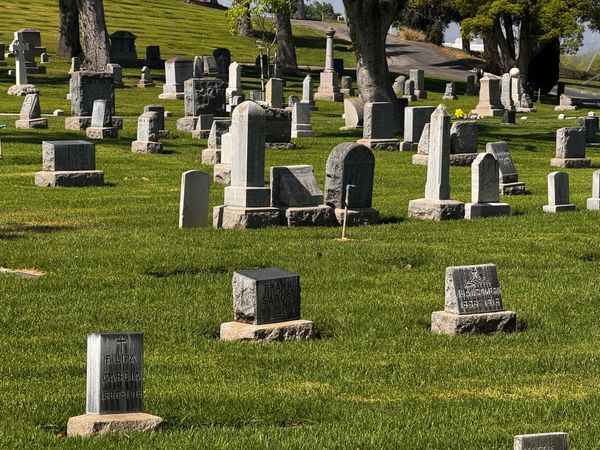 Mission Inn Museum Presents Cemetery Tour Honoring Fallen Officers