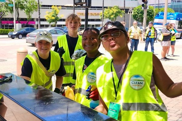 Riverside Students Invited to Submit Art for City Cleanup T-shirt Contest
