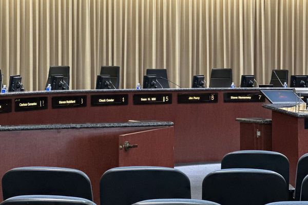 City Ethics Rules Now Cover Officials' Online Conduct