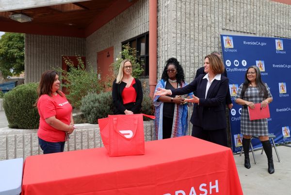 DoorDash Partners with the City and Local Pantries for Last-Mile Deliveries