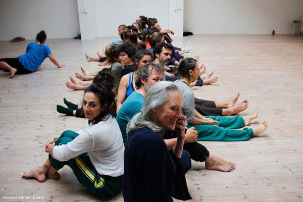Physical Dynamics of Flexible Selves: Contact improvisation at the edge with Nita Little