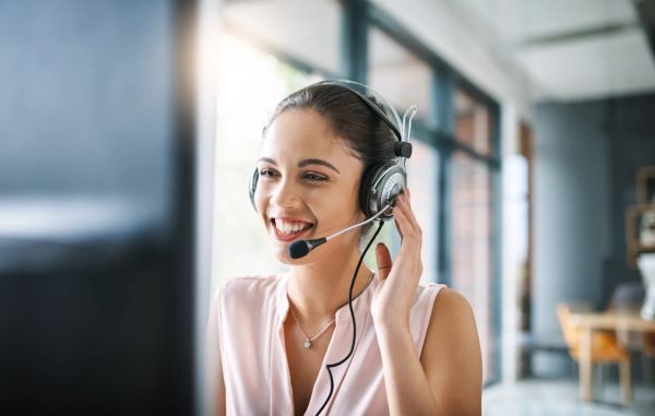 Boost Your Business : Improve Customer Service with These Tips
