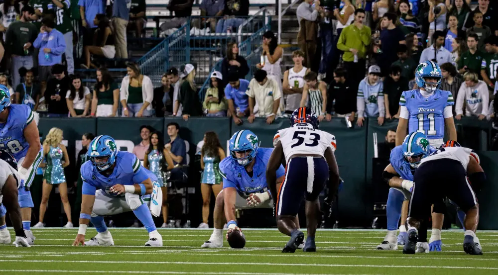 UTSA Runs Past Tulane, 42-19, After the Green Wave's Opening Pick-Six