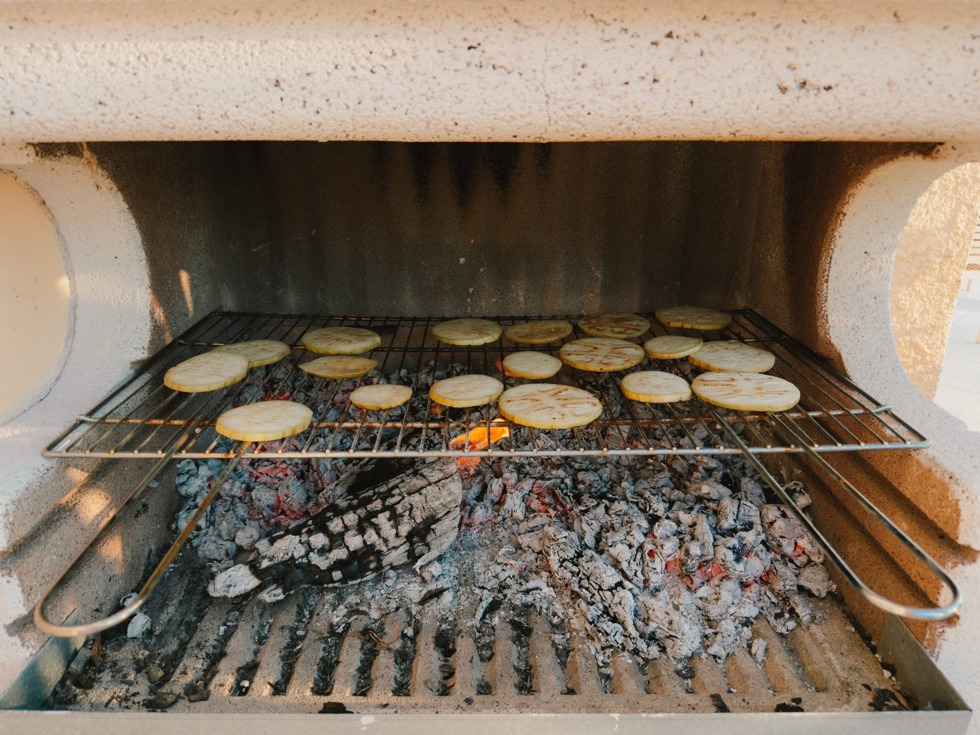 A wood grill on Lake Garda