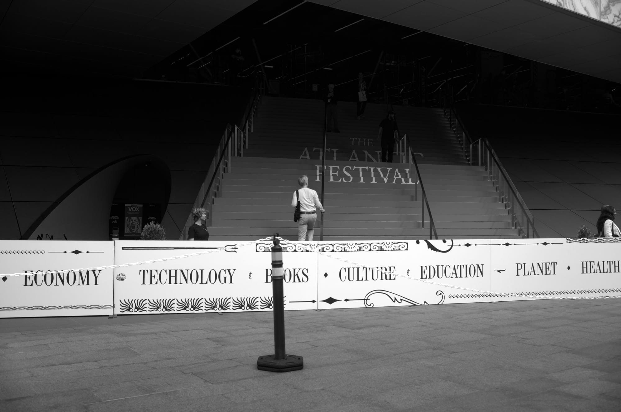 Economy, Technology, Books, Culture, Education: the barrier as table of contents.