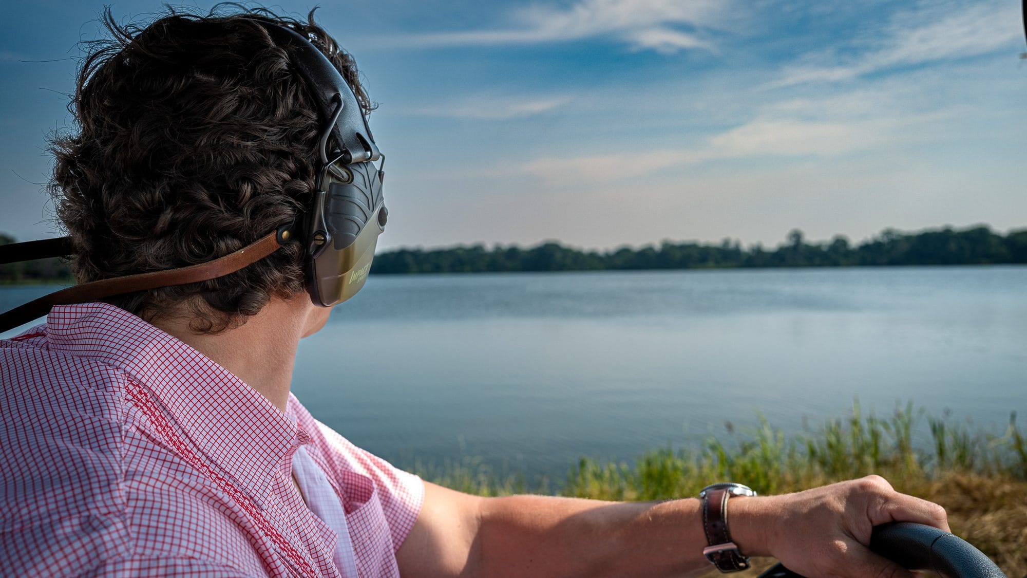 By the lake between stations