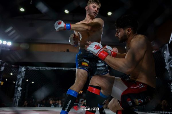 Experience the Power: Hendrickson's 9-Second Knockout Over Siraj Khatib
