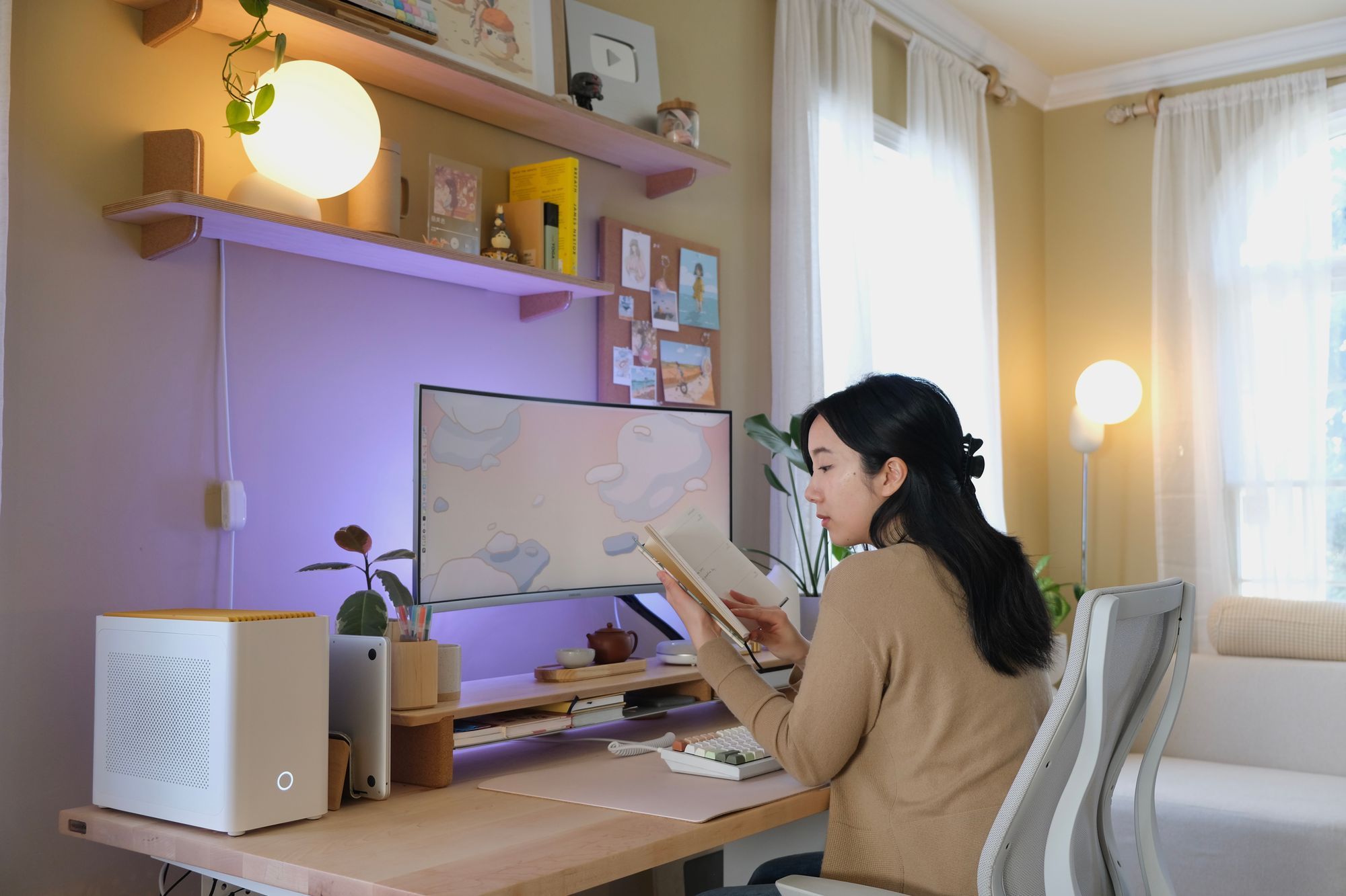 The origins of the famed Maisy Leigh desk setup: How Maisy Leigh built the coziest corner on the internet