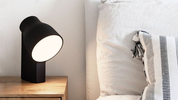 How to Choose Nightstand Lights: Ideas for Your Bedroom