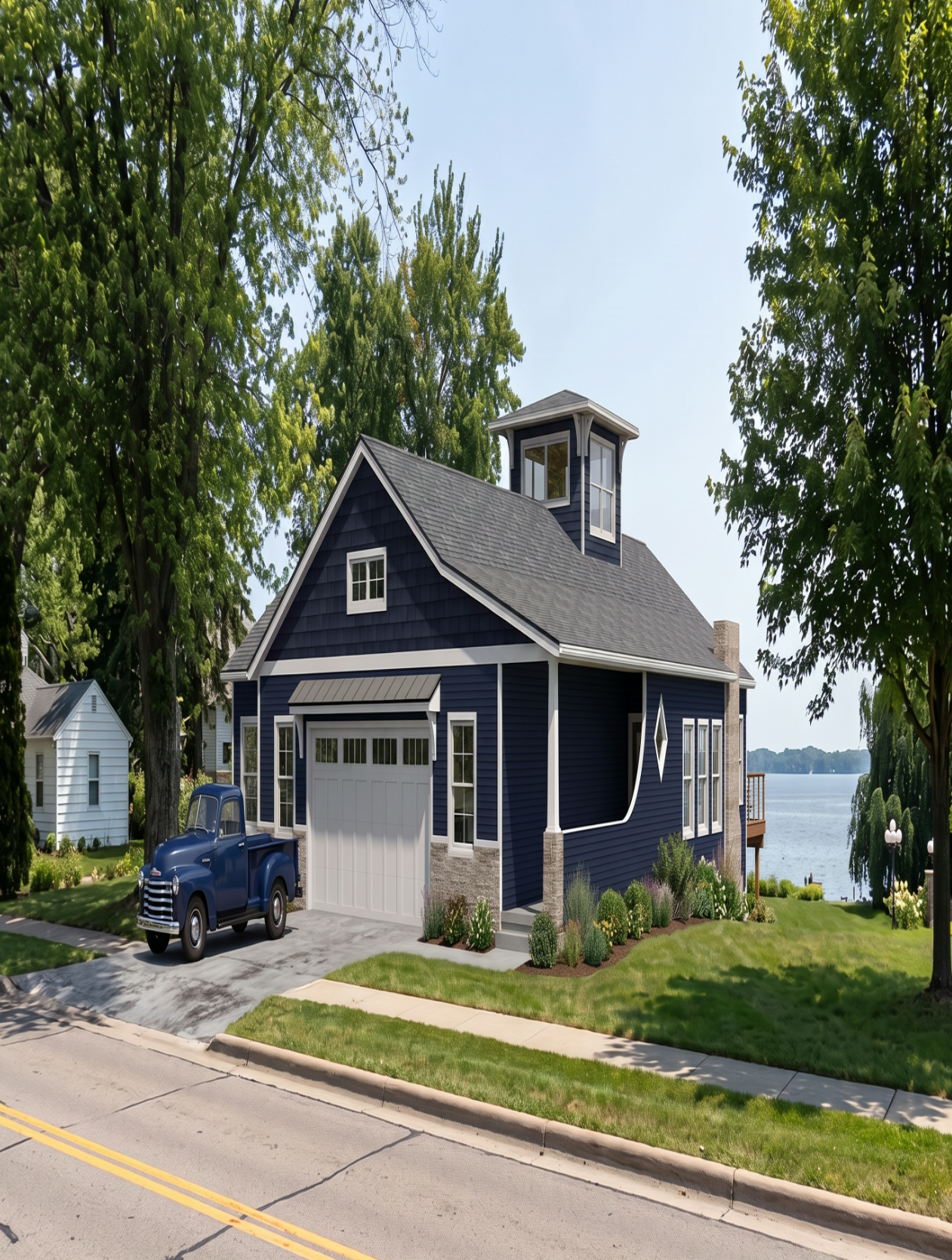 Empty Lakeshore lot wants ordinary house rules, not form-based ones