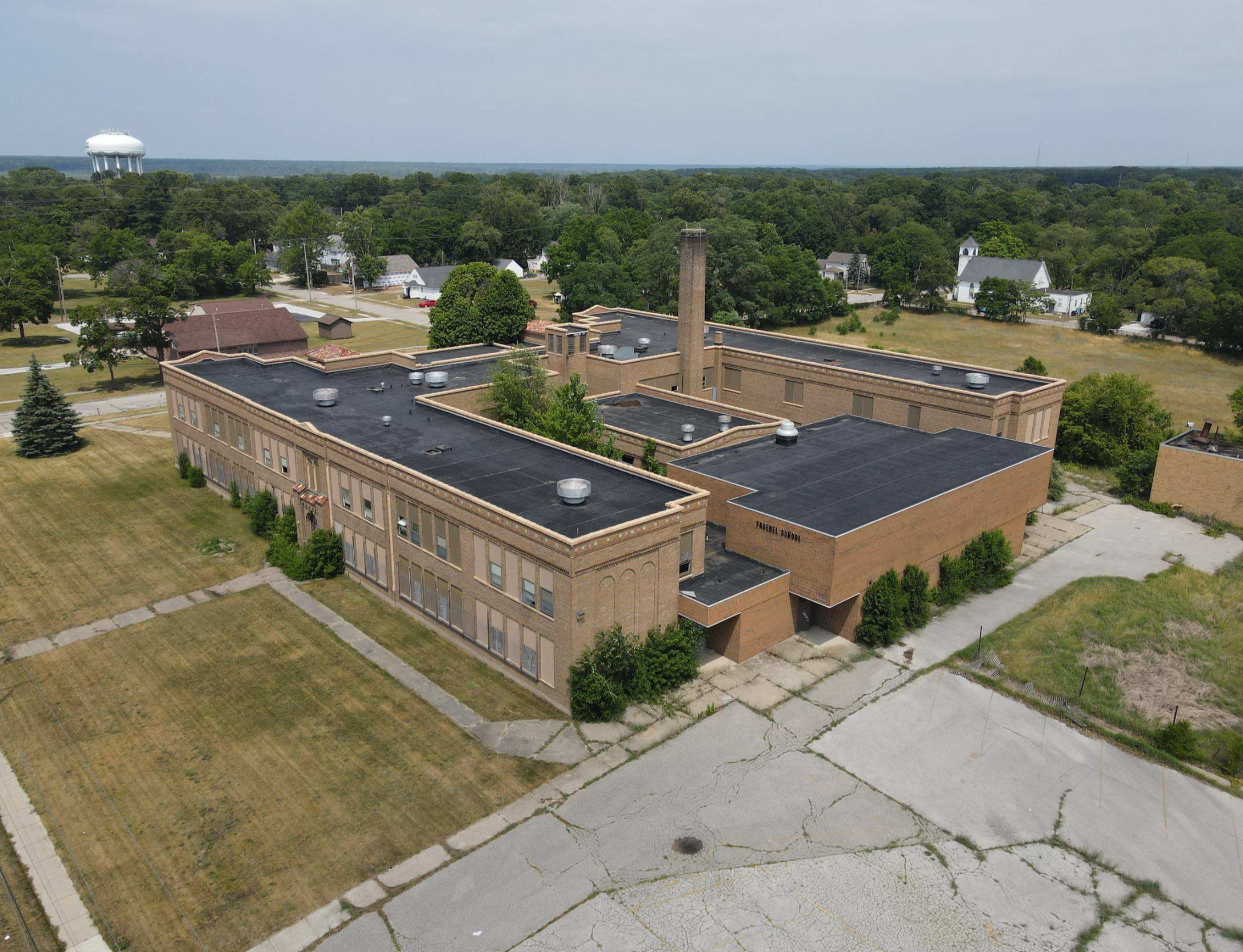 Froebel closing needs a paper fix — city keeps the schoolyard