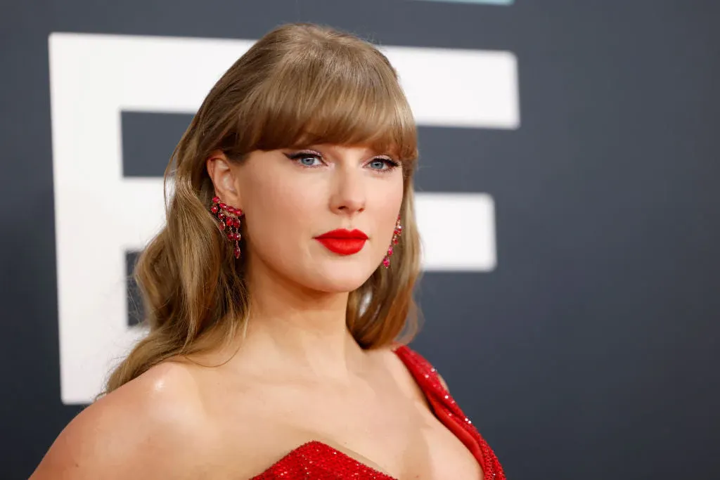 Reevaluating Celebrity Worship: A Swiftie's Journey