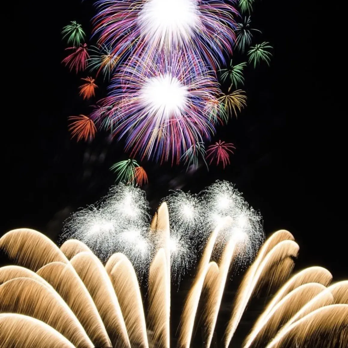 Nagoya Port Christmas Fireworks at Nagoya Port (ISOGAI)