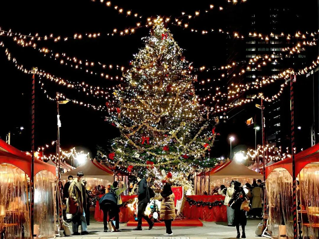 Christmas Market at Hisaya-Odori Park in Nagoya