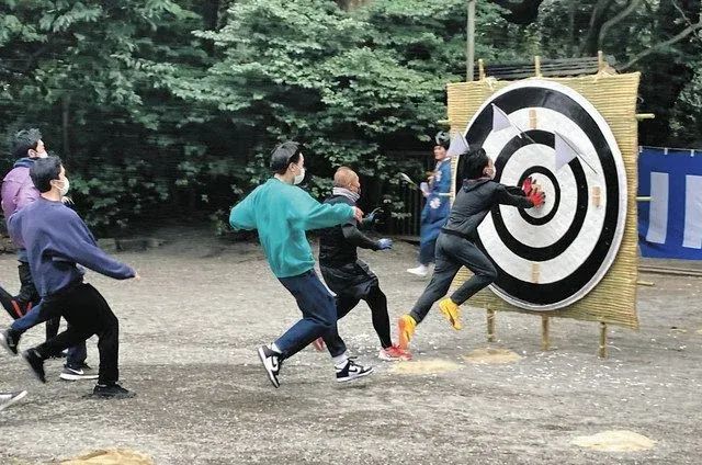Hōsha Shinji sacred archery ritual at Atsuta Shrine