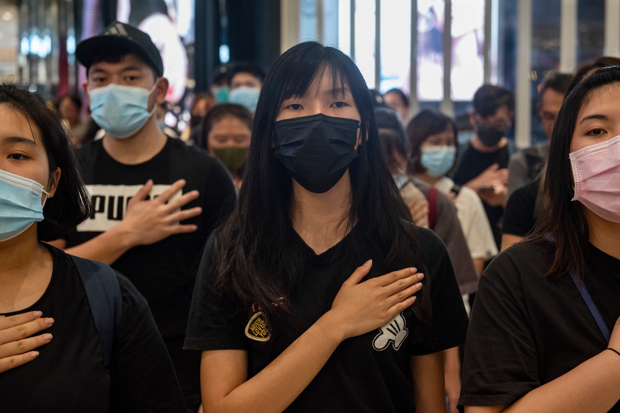 hong kong protester woman glory to hong kong song anthem