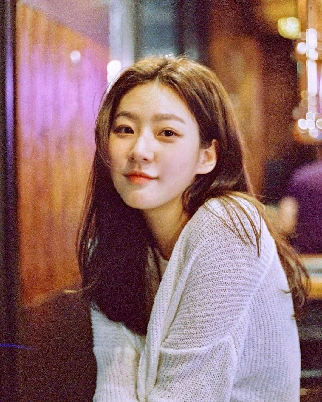 south korea actress kim sae ron bloodhound