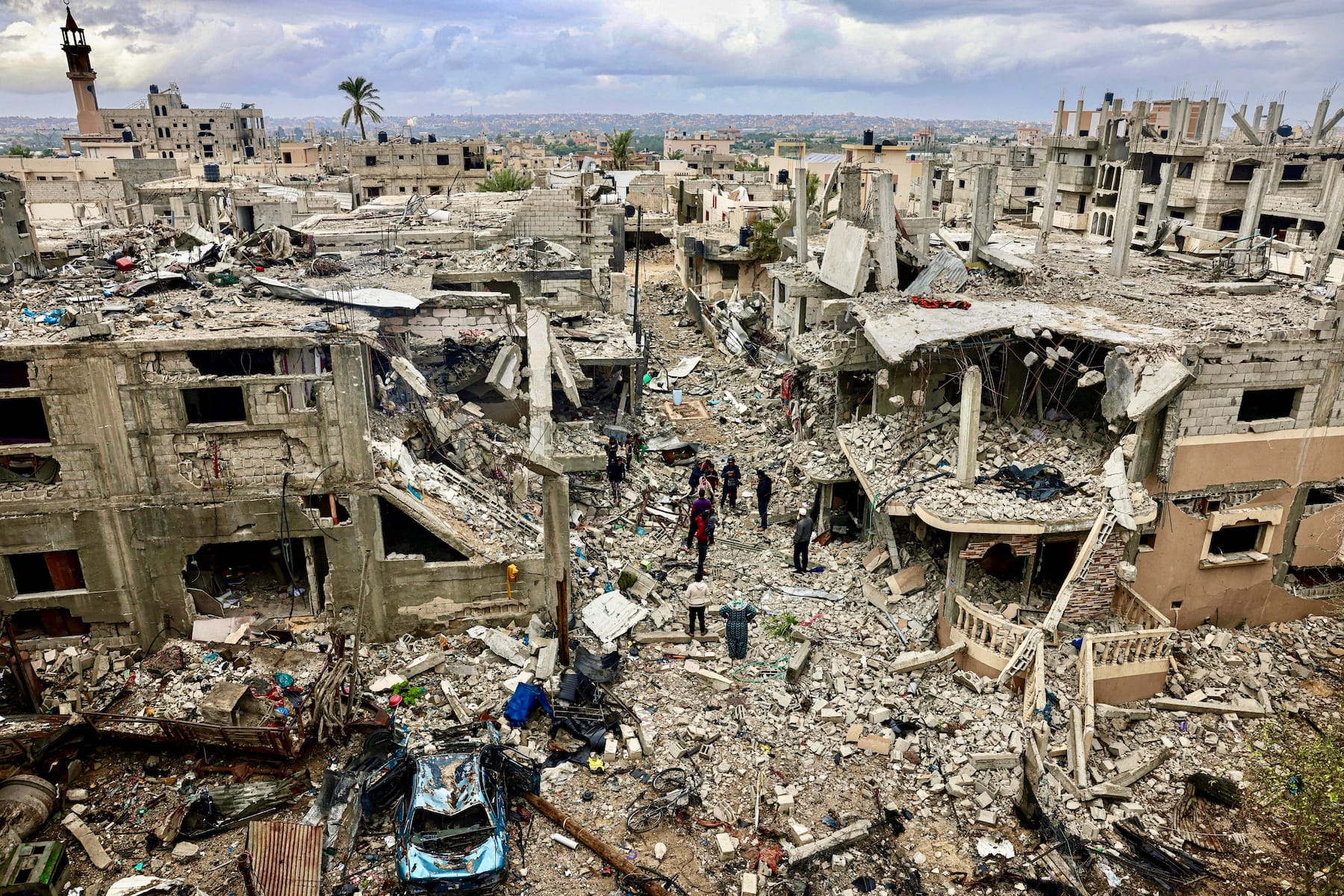 Palestine rubble israeli strike khan yunis