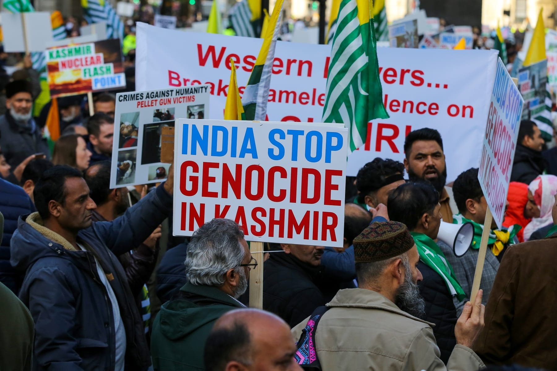 india pakistan kashmir 2025 pahalgam tourists TRF