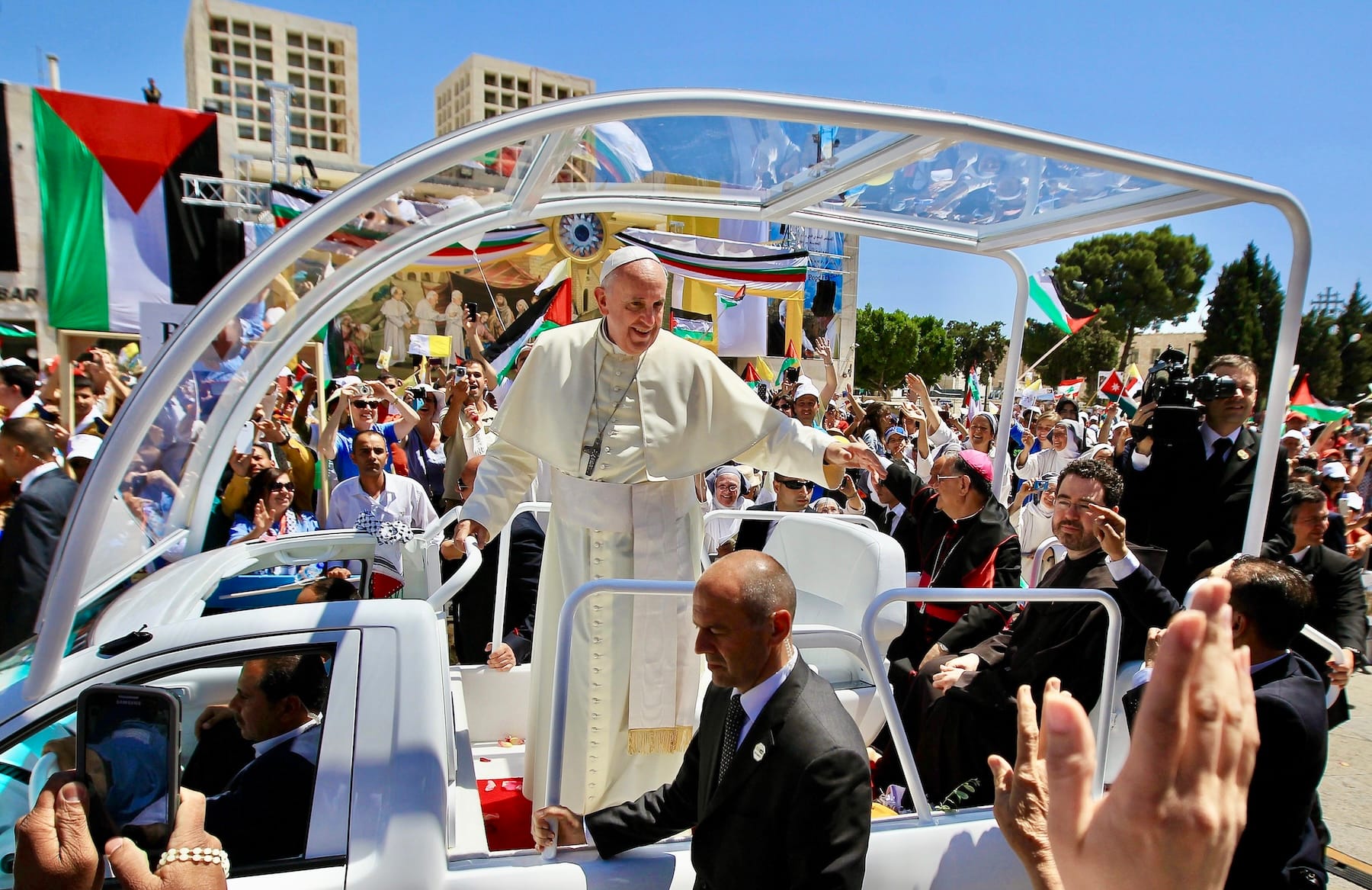 pope francis bethlehem 2014 crowds