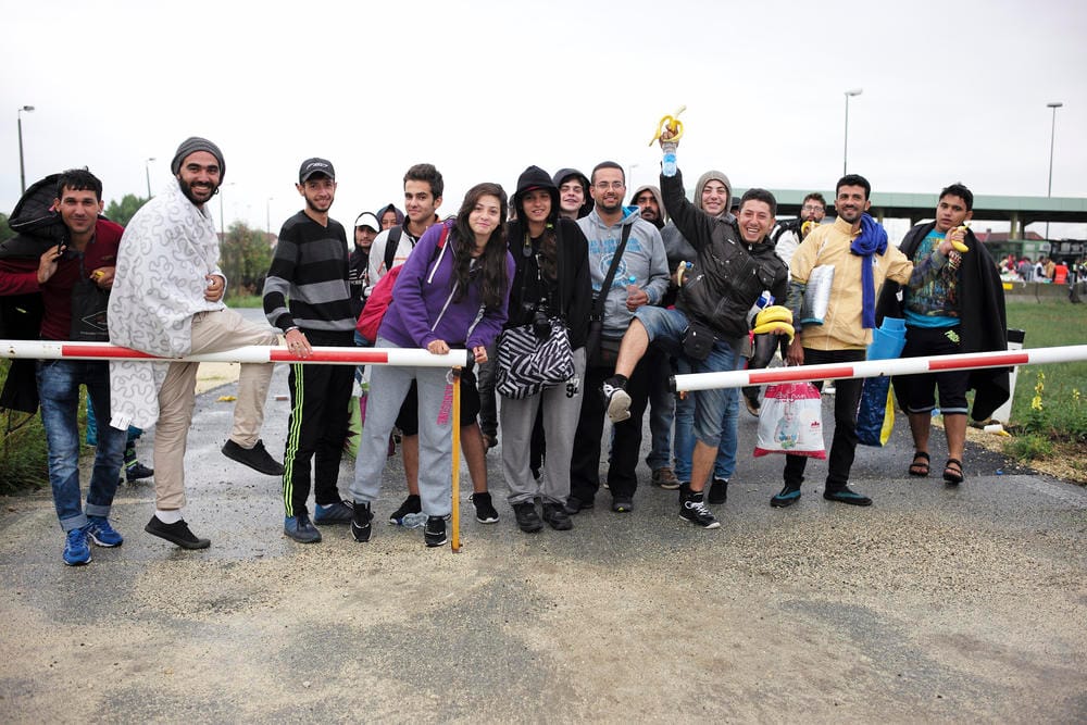 yusra mardini swimmer return syria home rubble