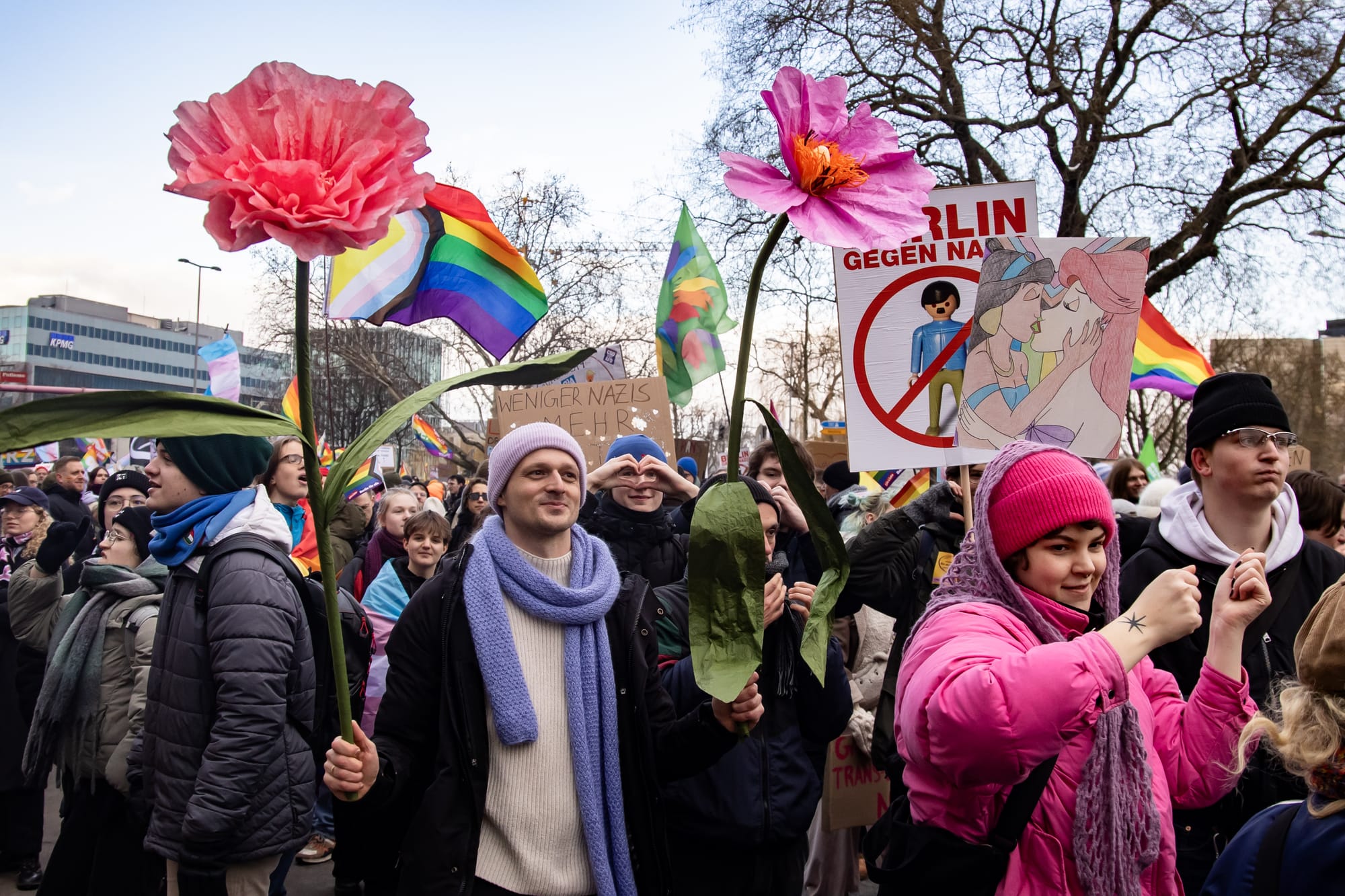 german lawmakers wear rainbow protest flag ban