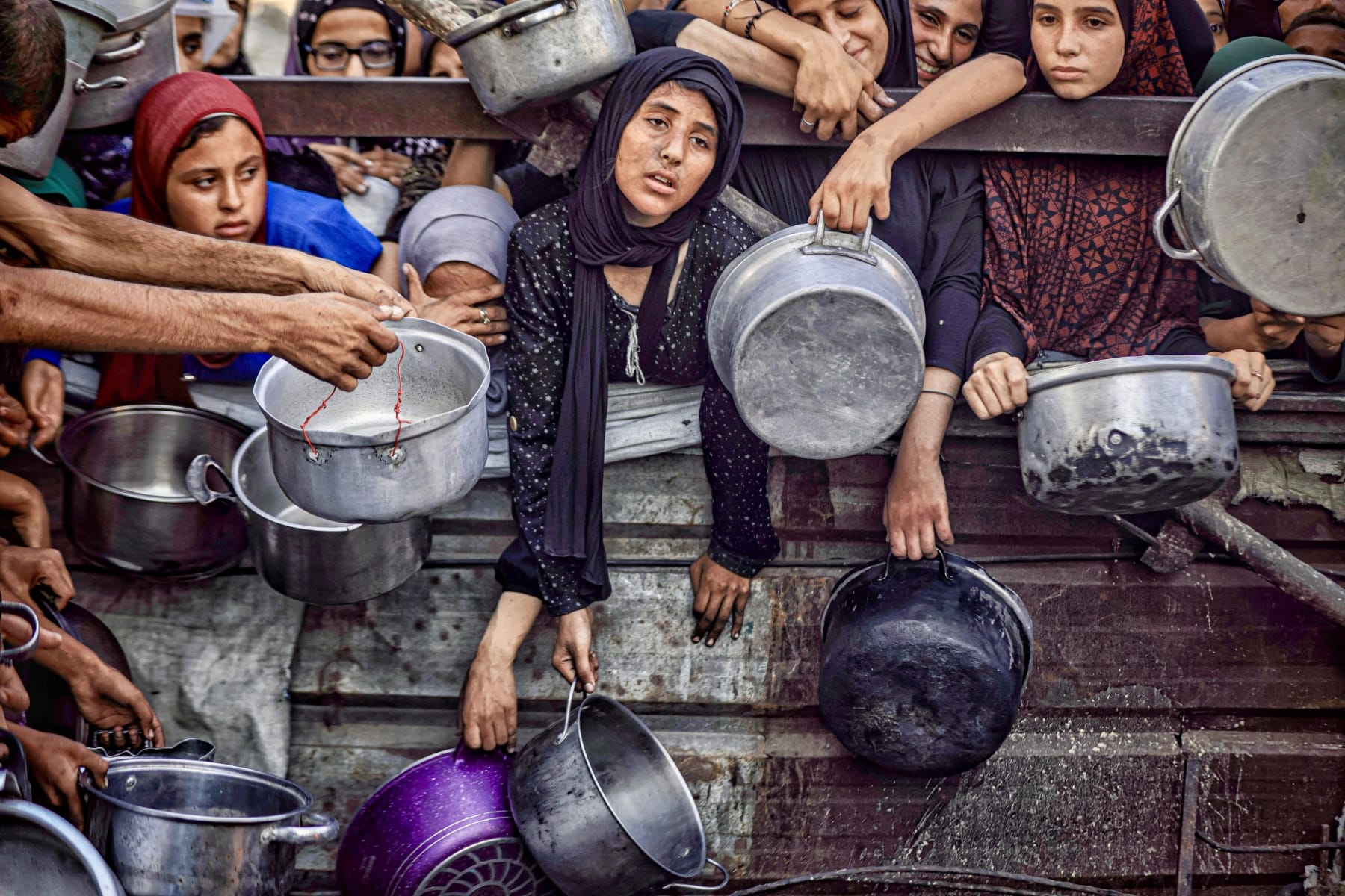 netanyahu food poisoning gaza starvation