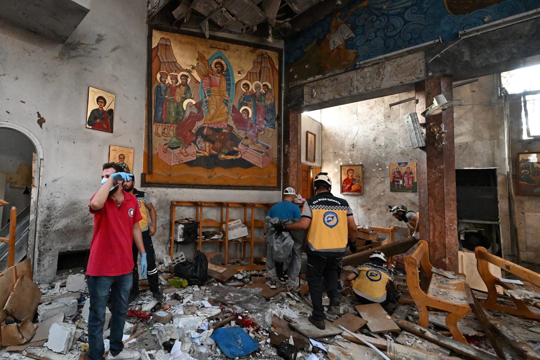 syria suicide bomber church damascus