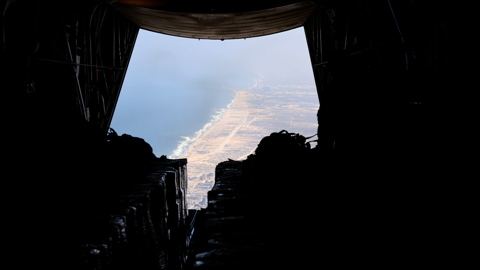 gaza airdrop aerial photos israel destructions