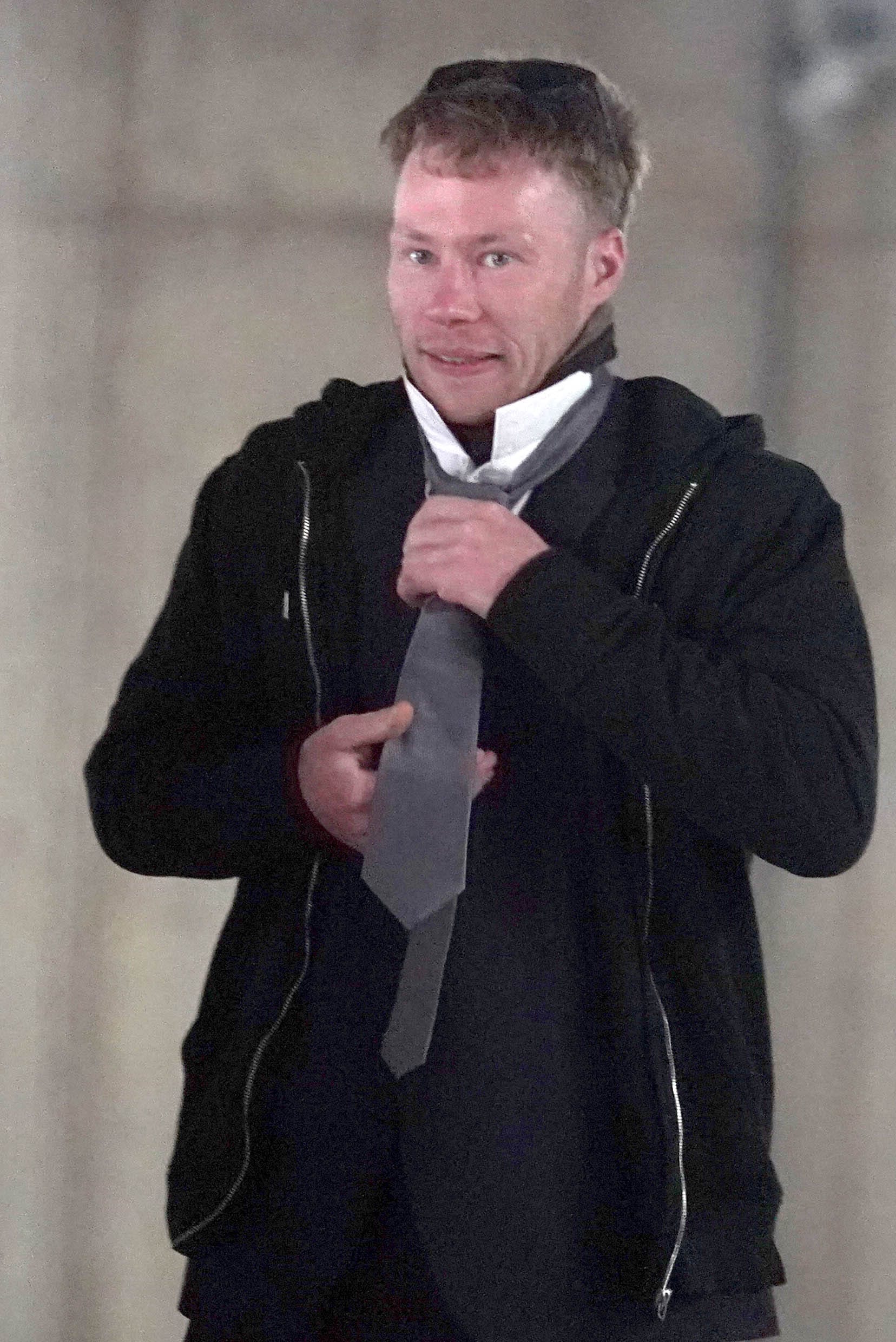 robin hood tree uk chop down men sentenced