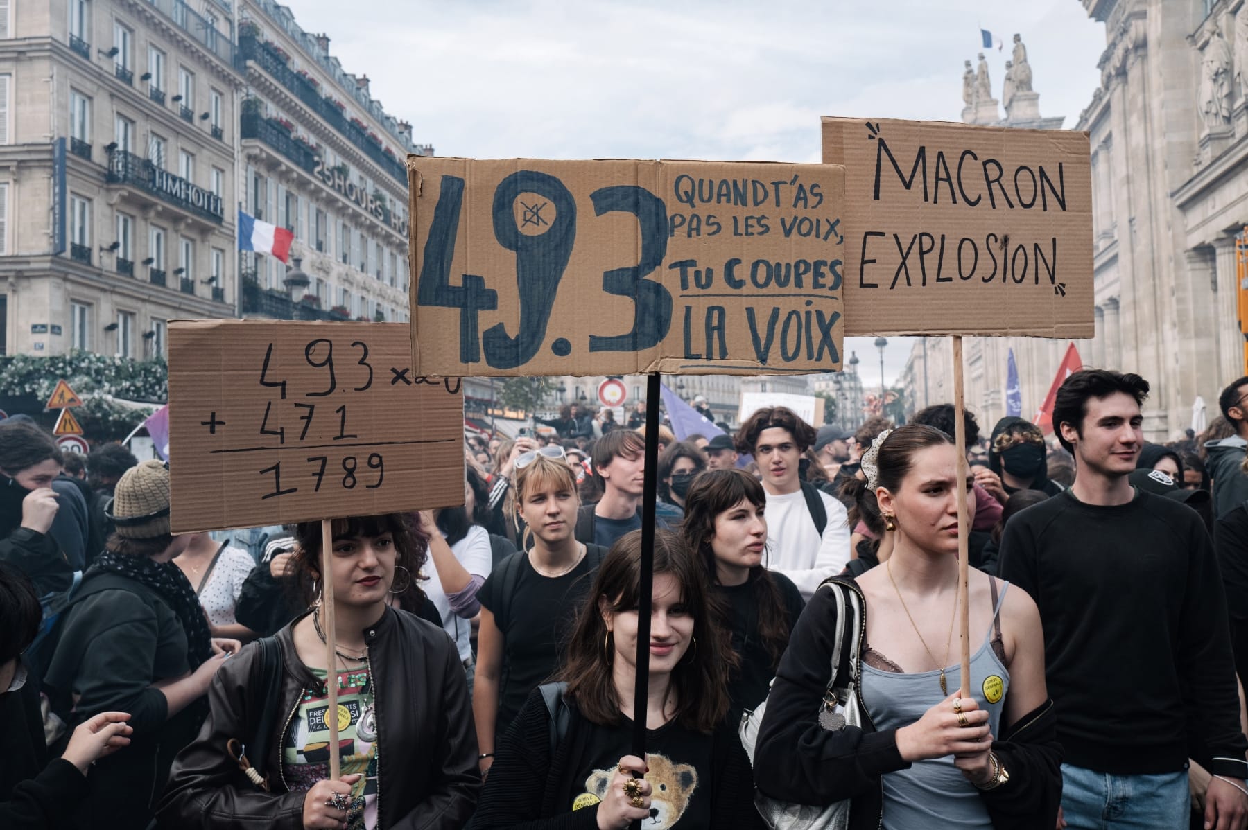 france block everything anti government protest