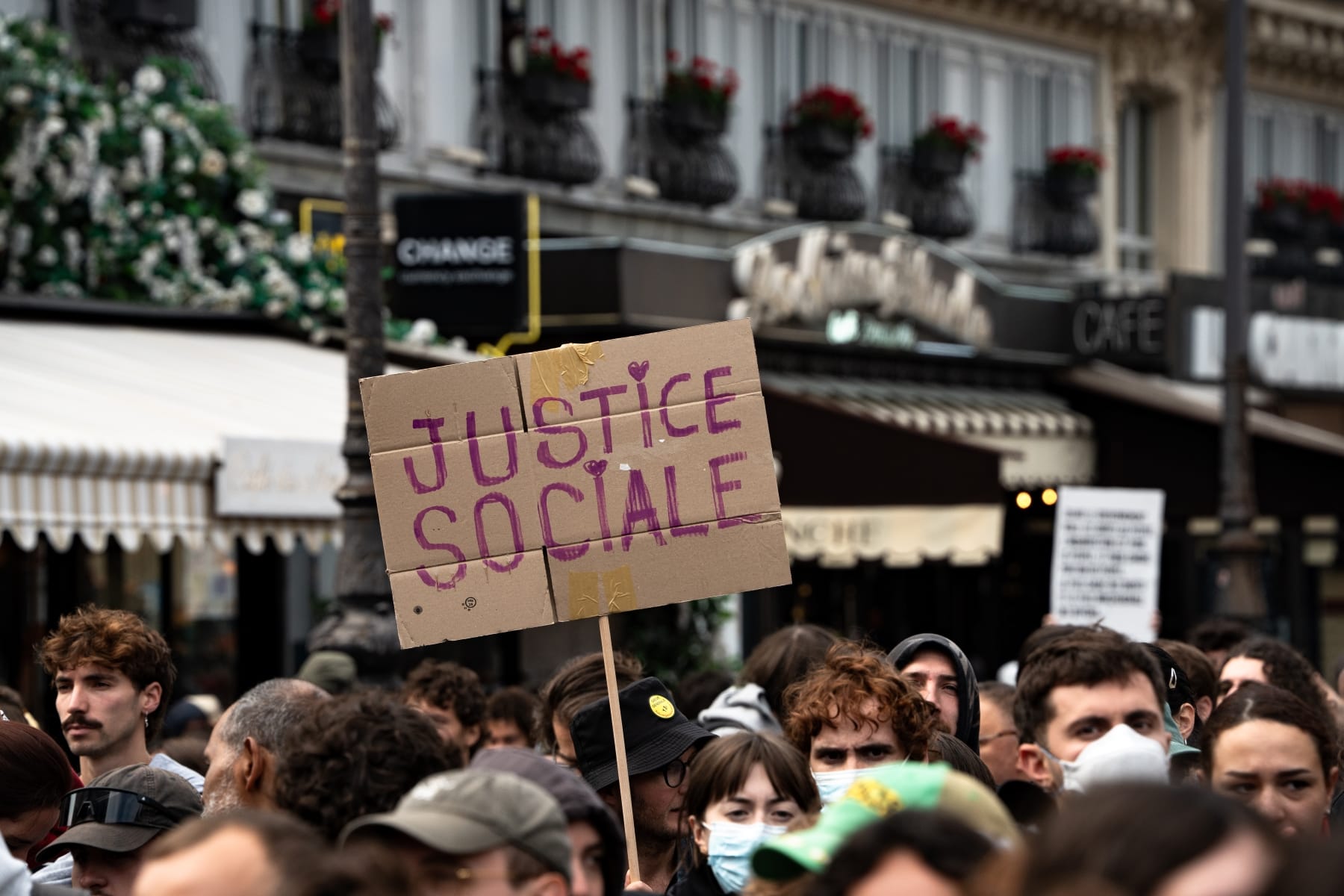 france block everything anti government protest