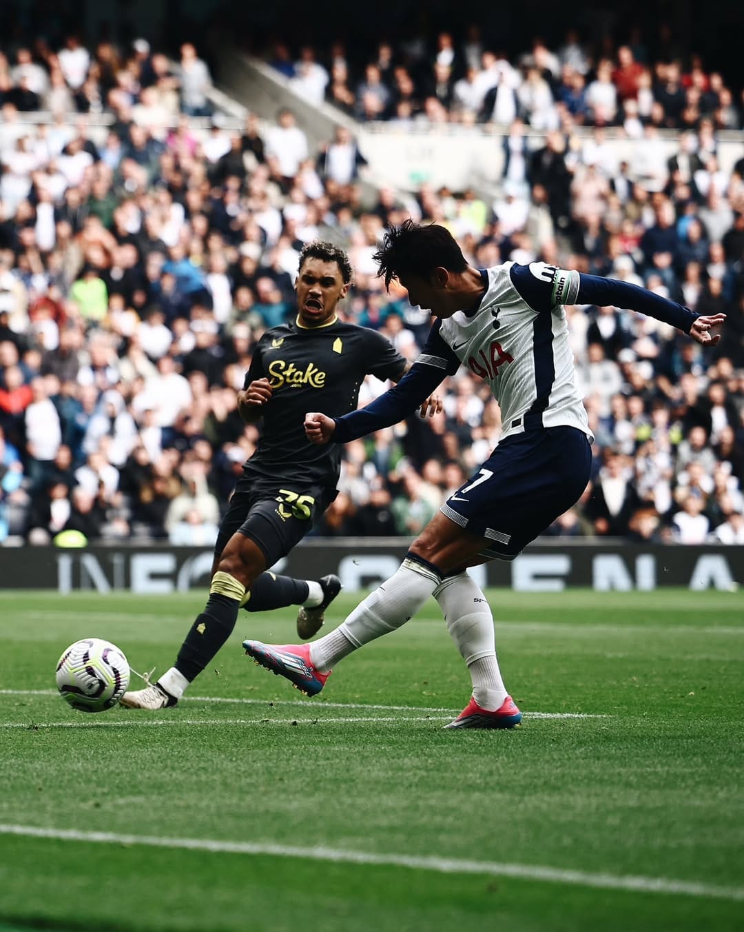 son heung min umbrella interview manners south korea football