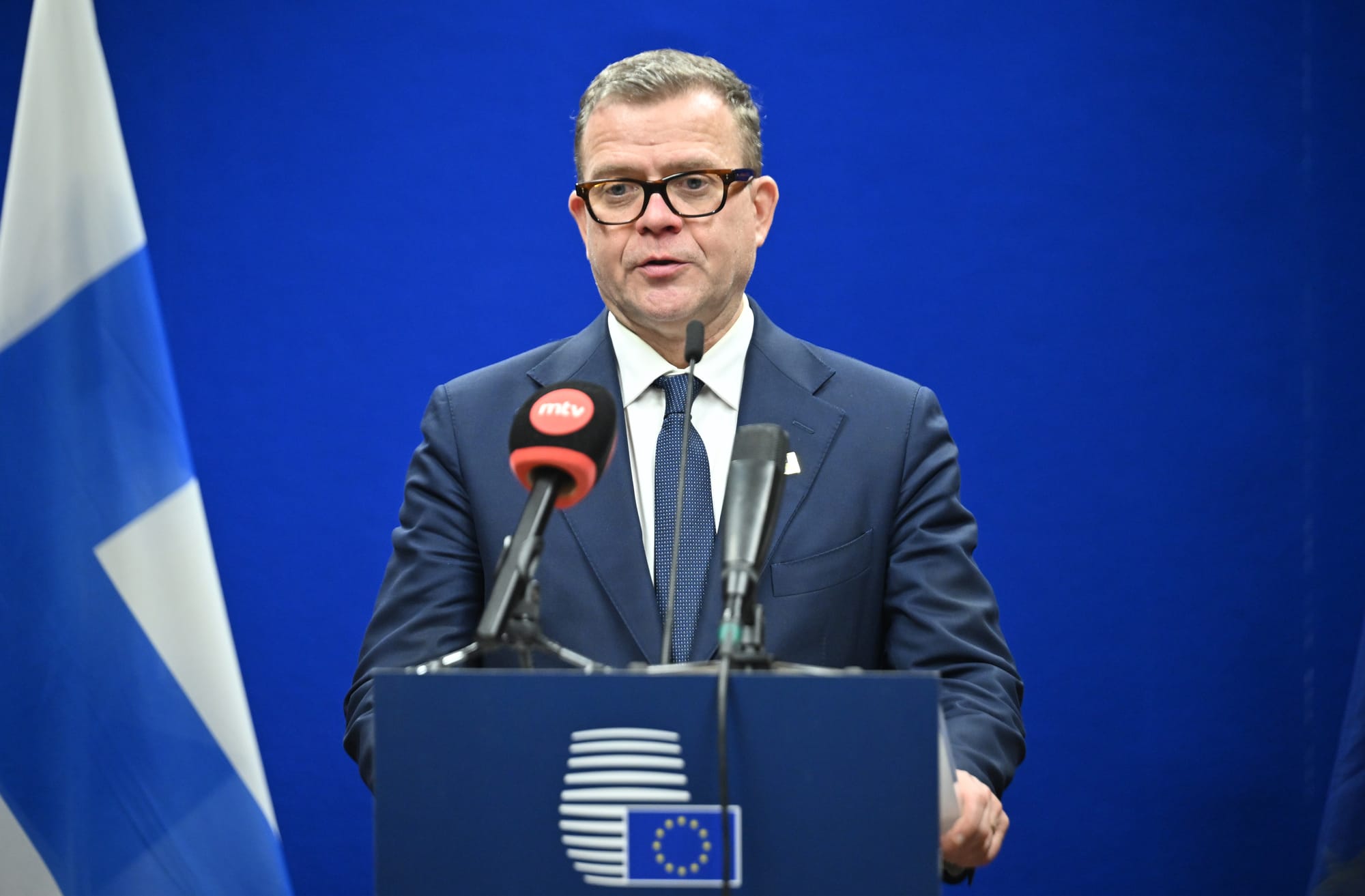 miss finland slant eye photo racist title stripped