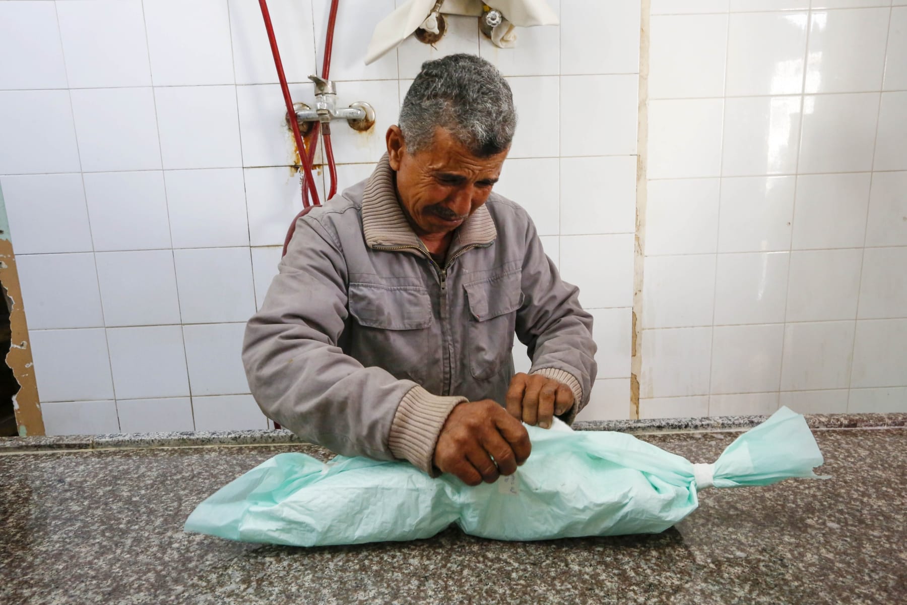 gaza babies freeze death cold winter tents