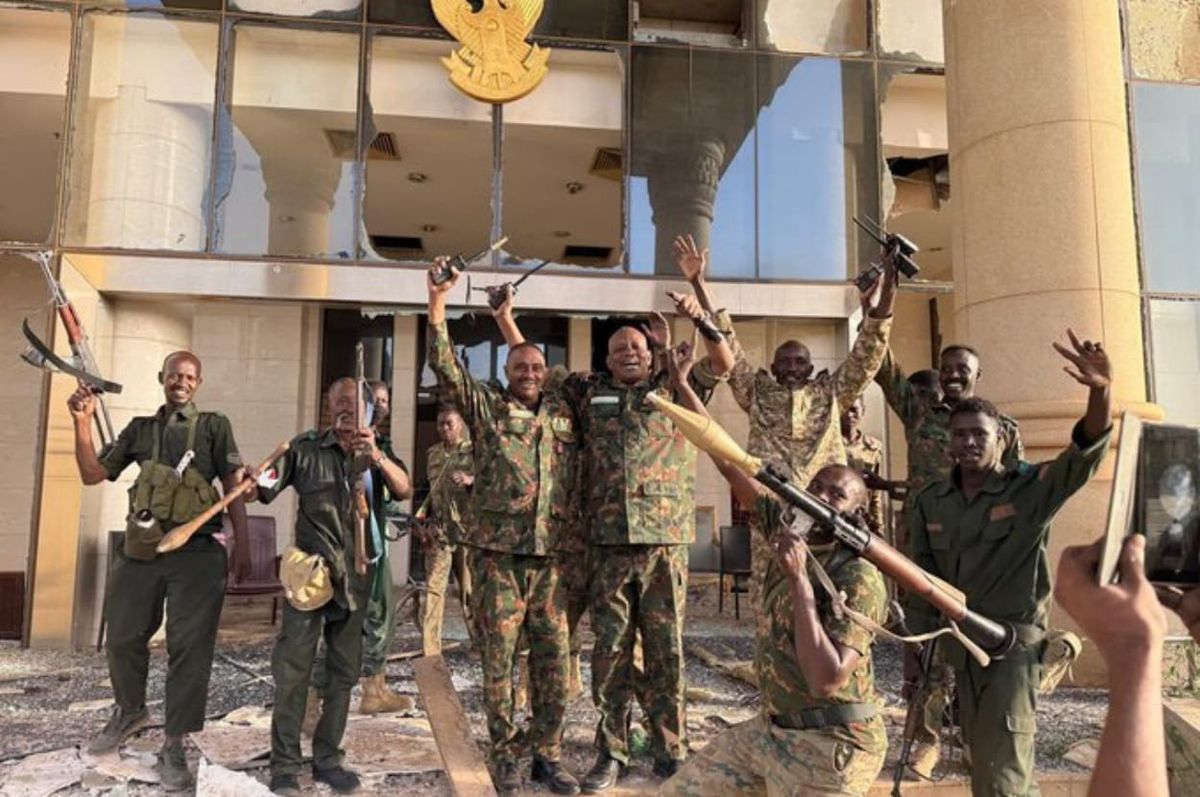 sudan military capture presidential palace Khartoum