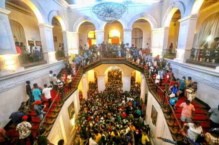 sri lanka protesters storm residence gotabaya rajapaksa resign