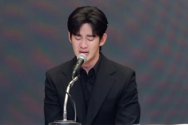 kim soo hyun denies grooming kim sae ron south korea actor