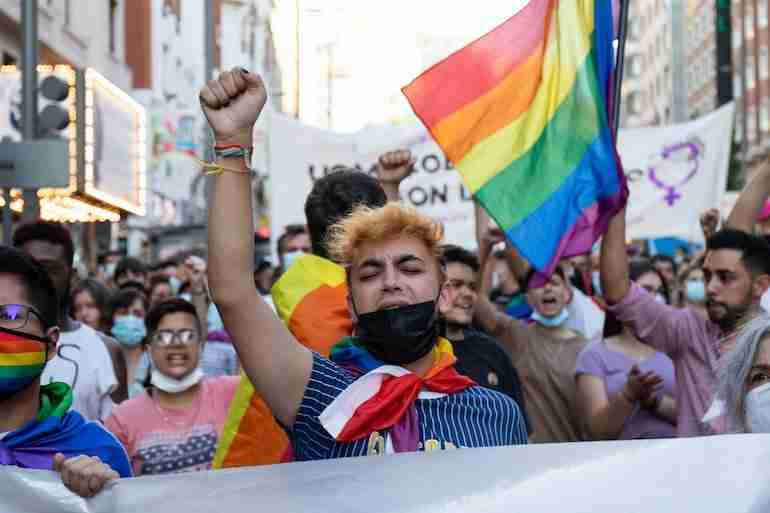 Thousands of people gathered across A Coruña, Madrid, Barcelona, Valencia, Salamanca, Bilbao and Zaragoza, waving rainbow flags to demand justice for Luiz.
