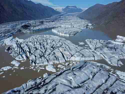 Iceland glaciers melting due to global warming