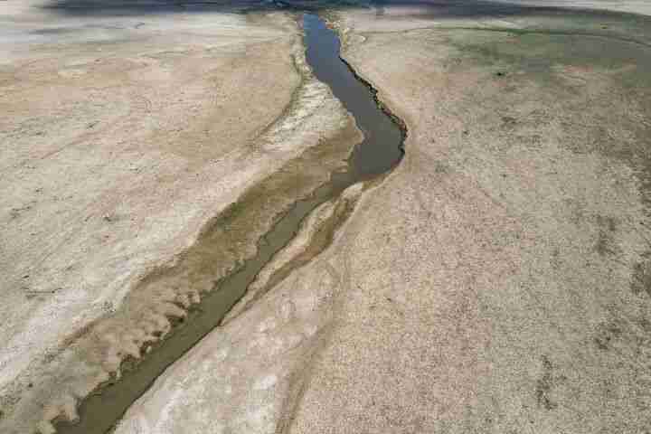 lake pozzillo italy drought climate change