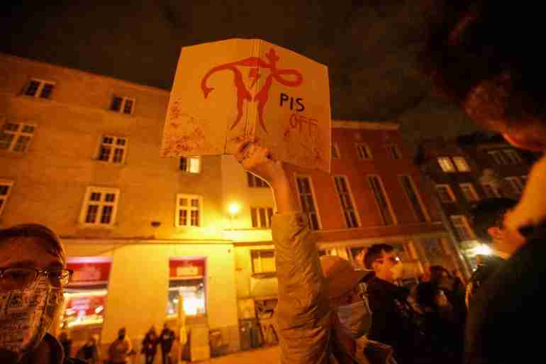 poland izabela abortion protest