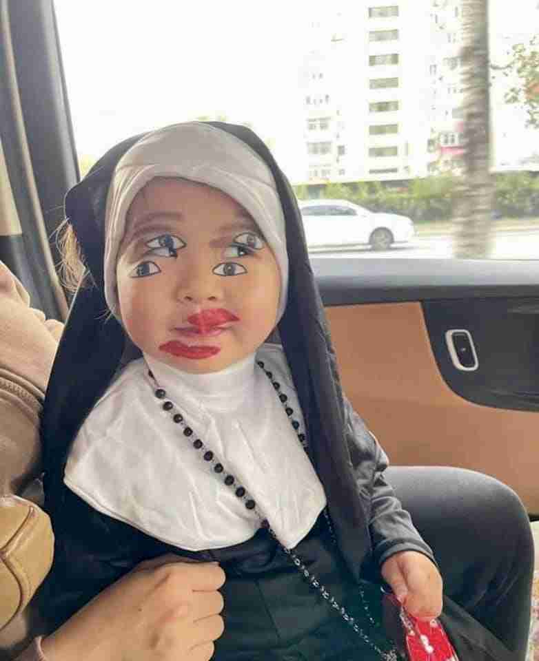 taiwan kids halloween optical illusion nun