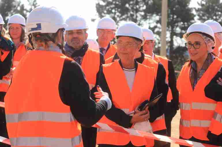 elisabeth borne france woman prime minister