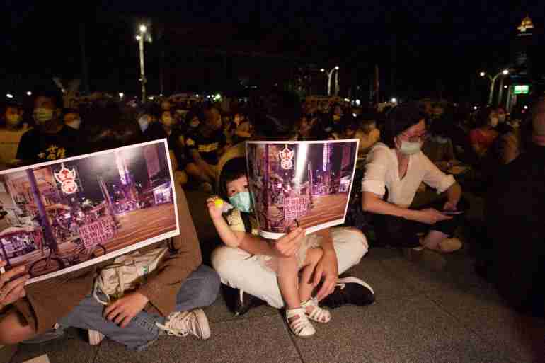 taiwan tianamen square vigil hong kong banned