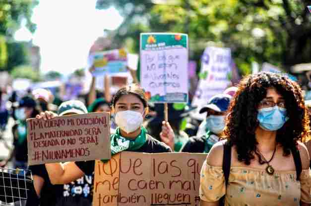 el salvador lesli lisbeth ramírez ramírez miscarriage abortion jail